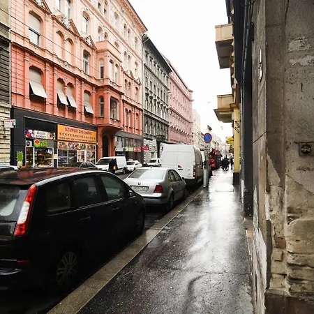 & Colorful With Air Conditioning Apartamento *